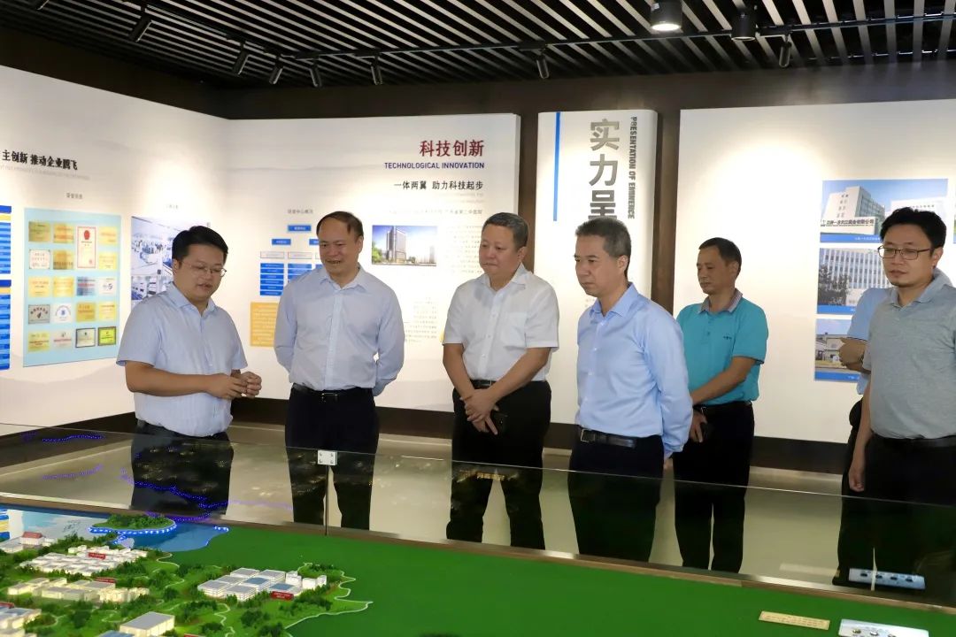 BUzl7Shs2Q.jpg BUzl7Shs2Q.jpg