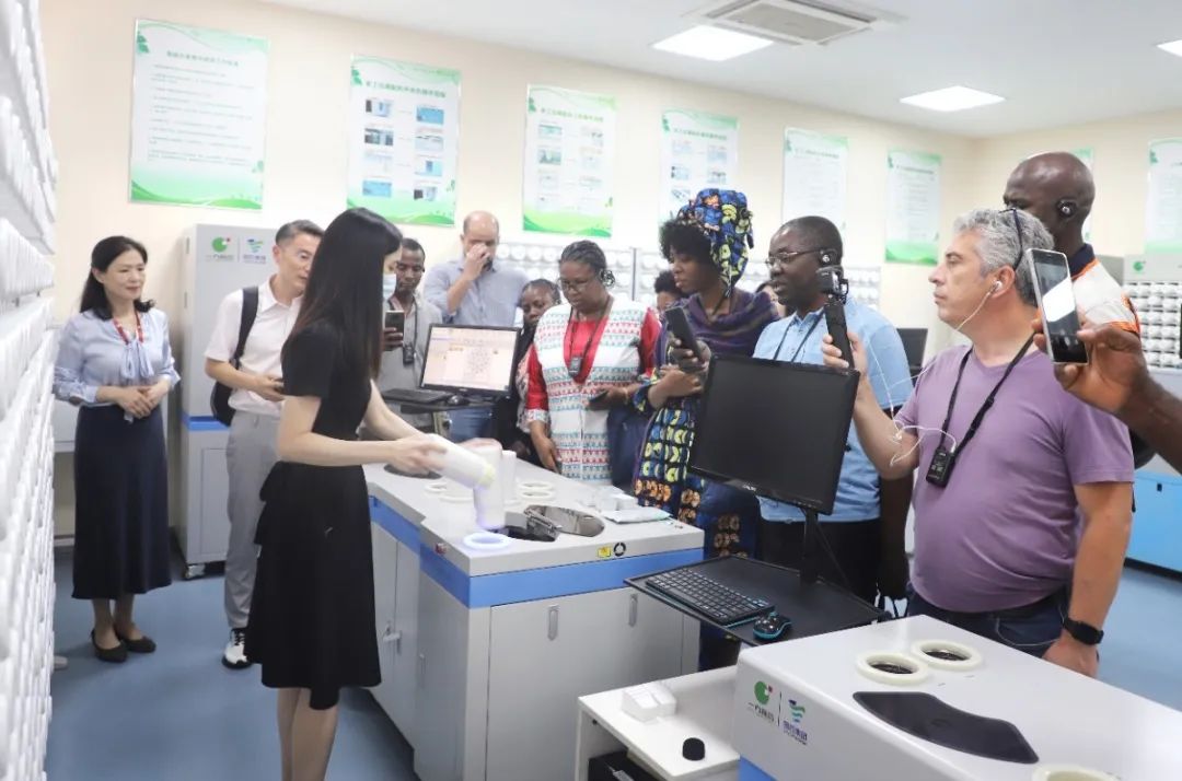 EJk1pOB2Wf.jpg EJk1pOB2Wf.jpg